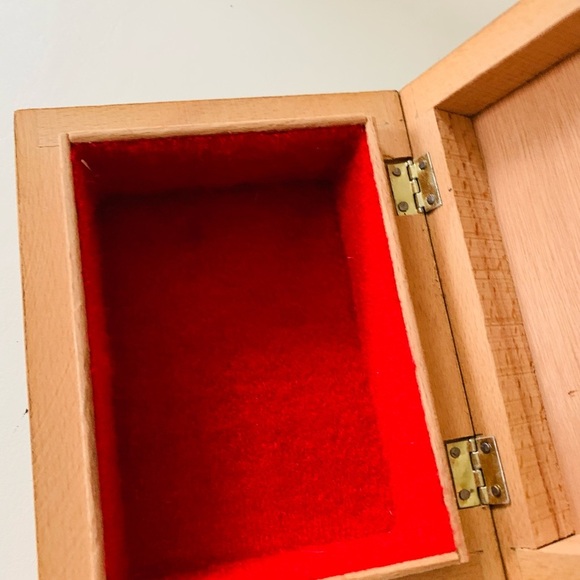 Wooden box - Picture 8 of 9